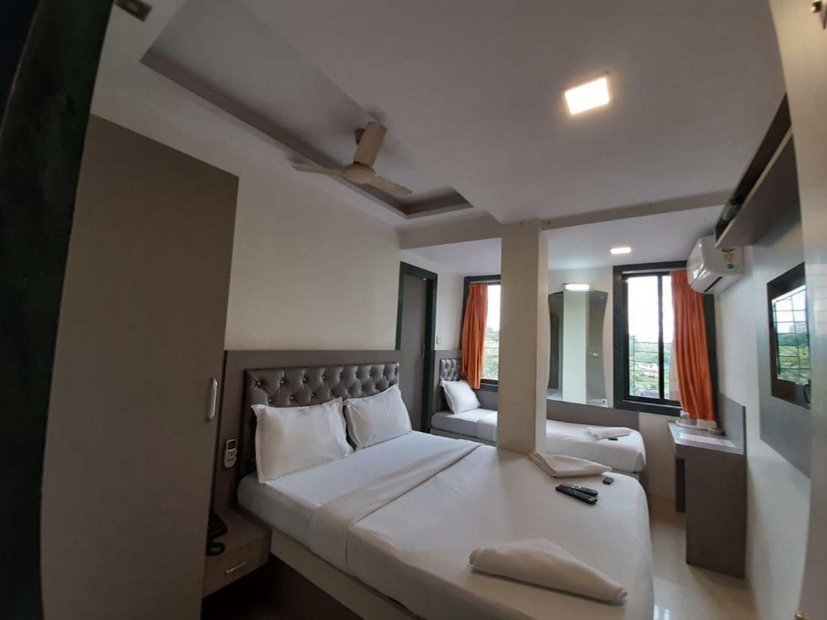 Hotel Royal Comfort Βομβάη Εξωτερικό φωτογραφία